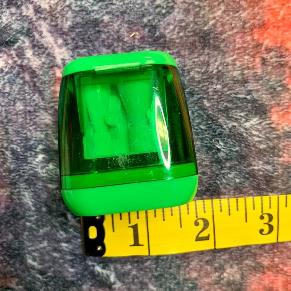 💜 Three Pencil Sharpeners - Picture 4 of 14